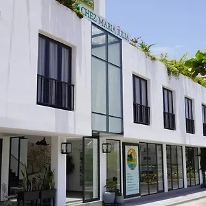 Chez Maria Julia Boutique Praia